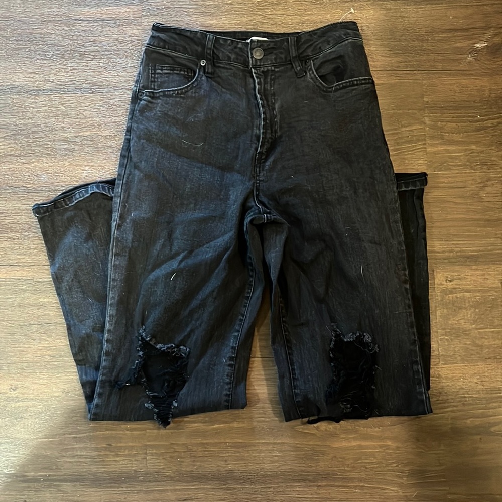 Black ripped jeans